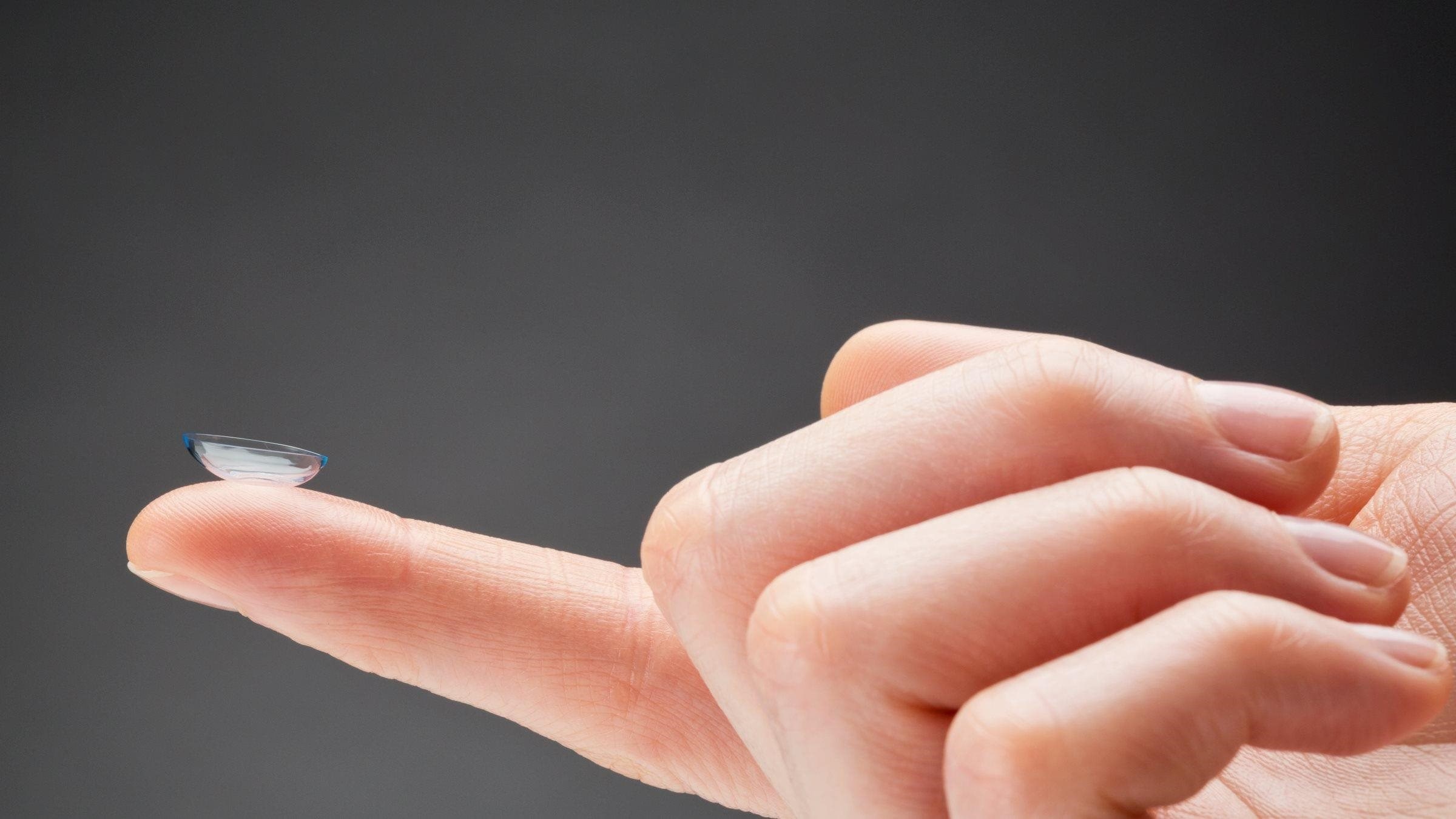 09. Contact lens checkup for patient wearing lenses bought online